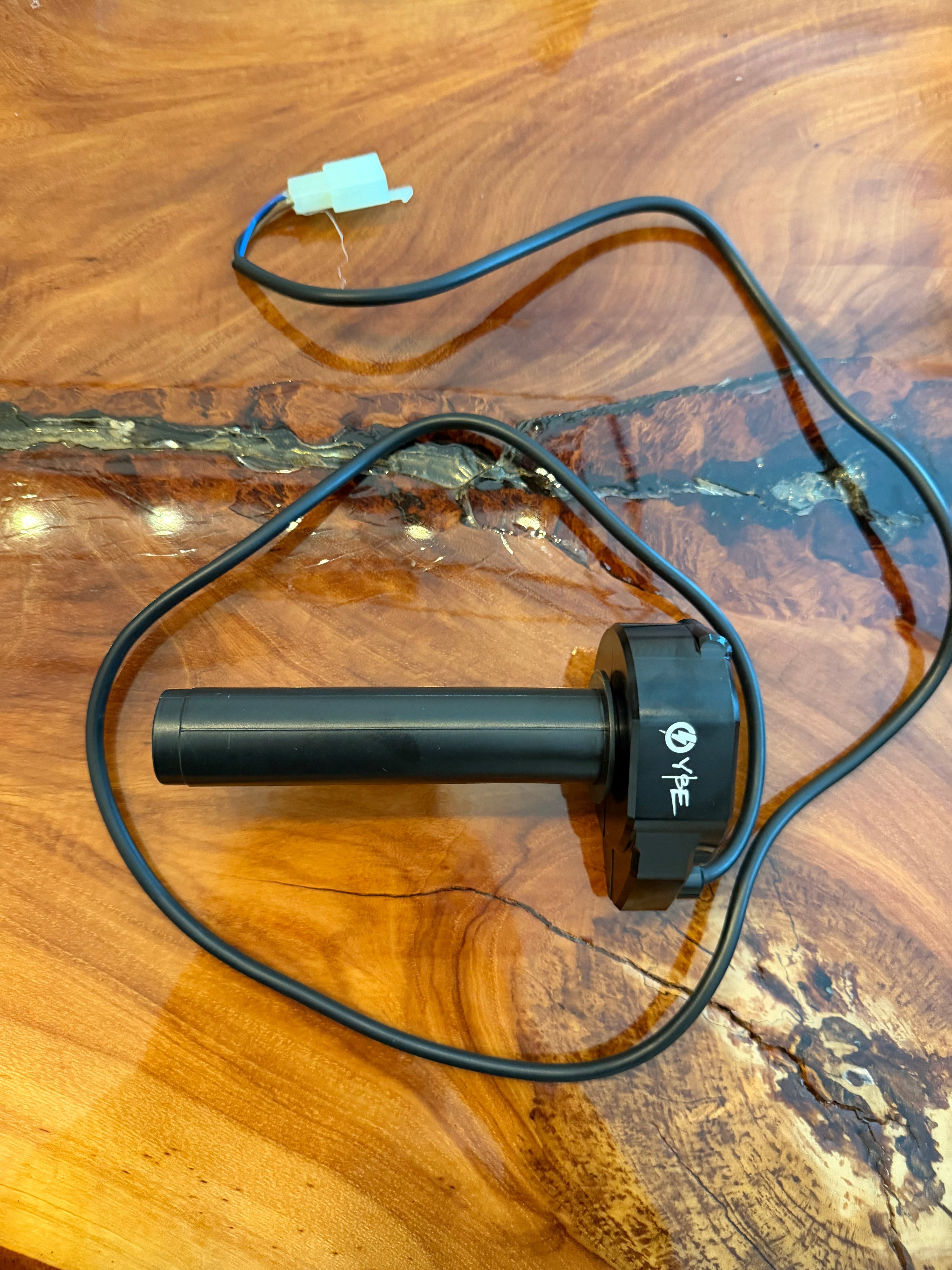 Prewired Surron Throttle (black)