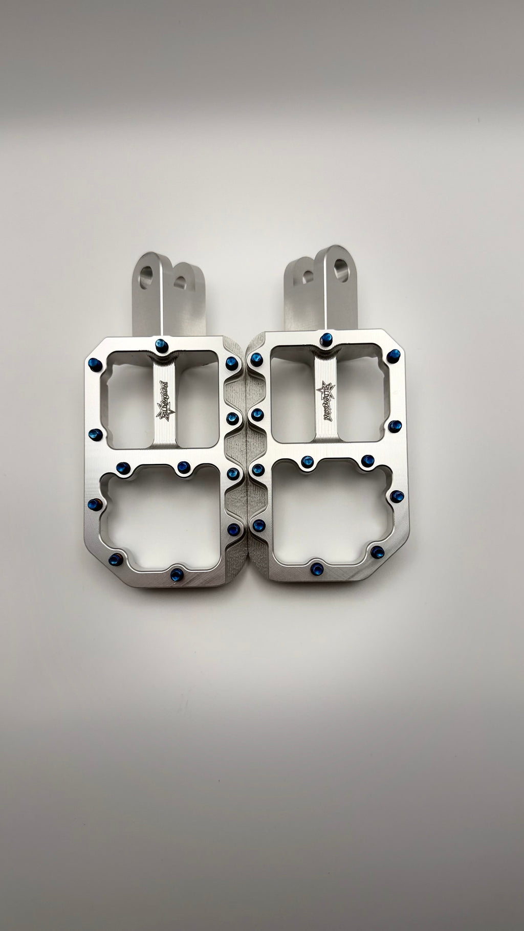 Razor Wide Style Pegs