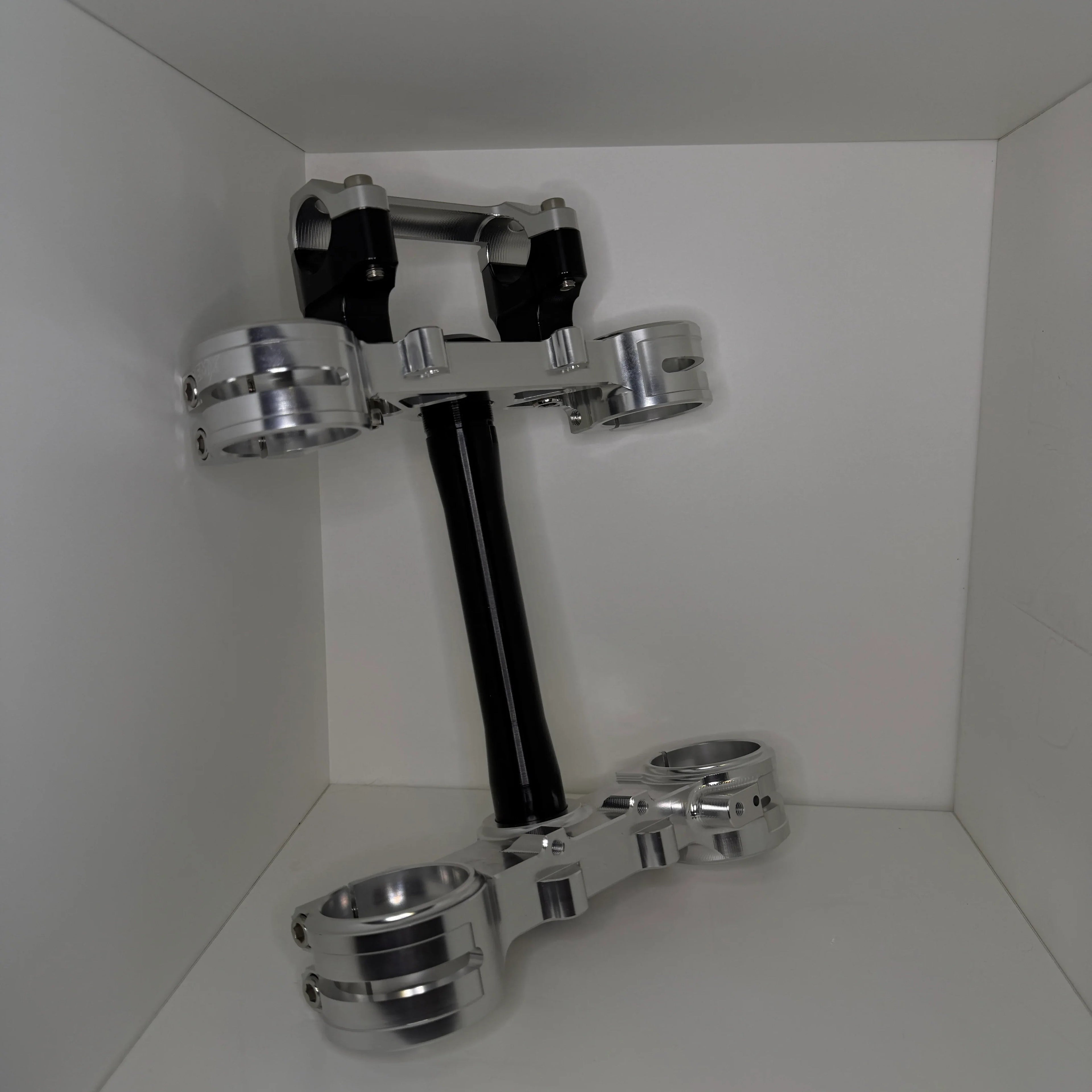 Chrome Ultra Bee Triple Clamp