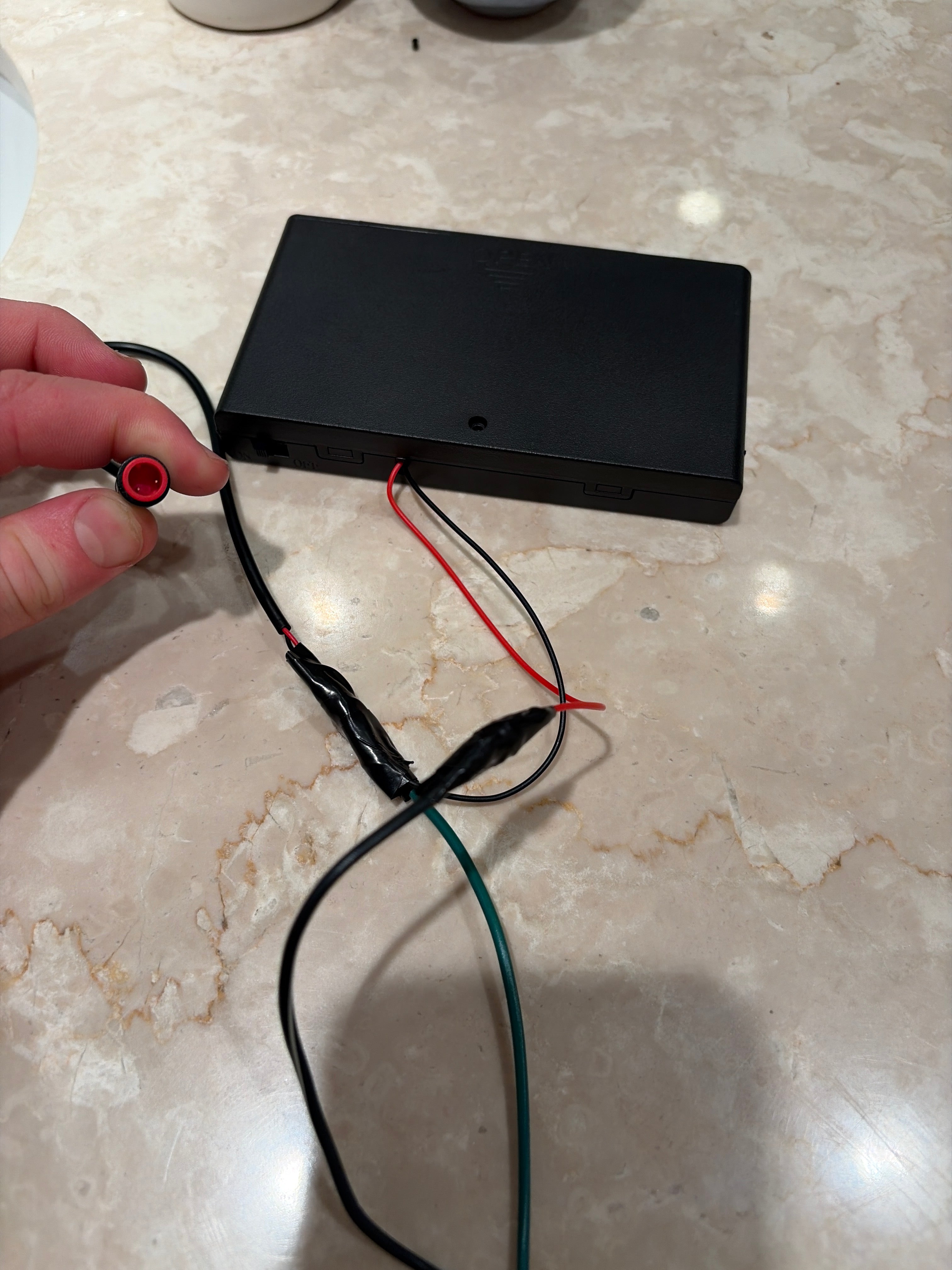 “Plug n play” battery pack for super73
