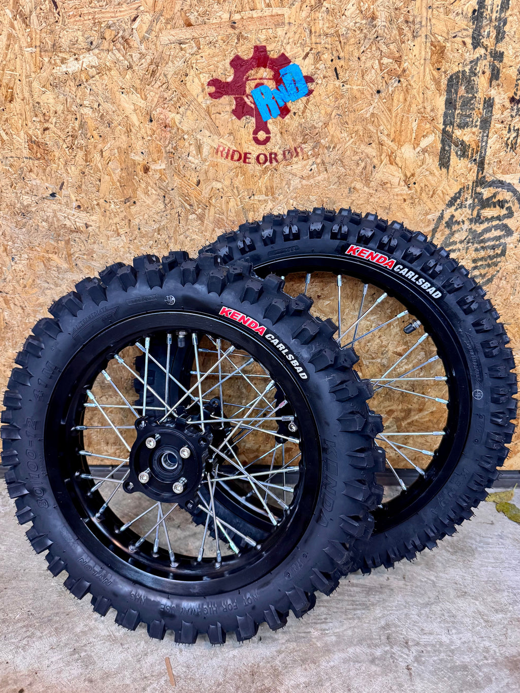 Tuttio Soleil01 12" Rear Pitbike Wheel Kit
