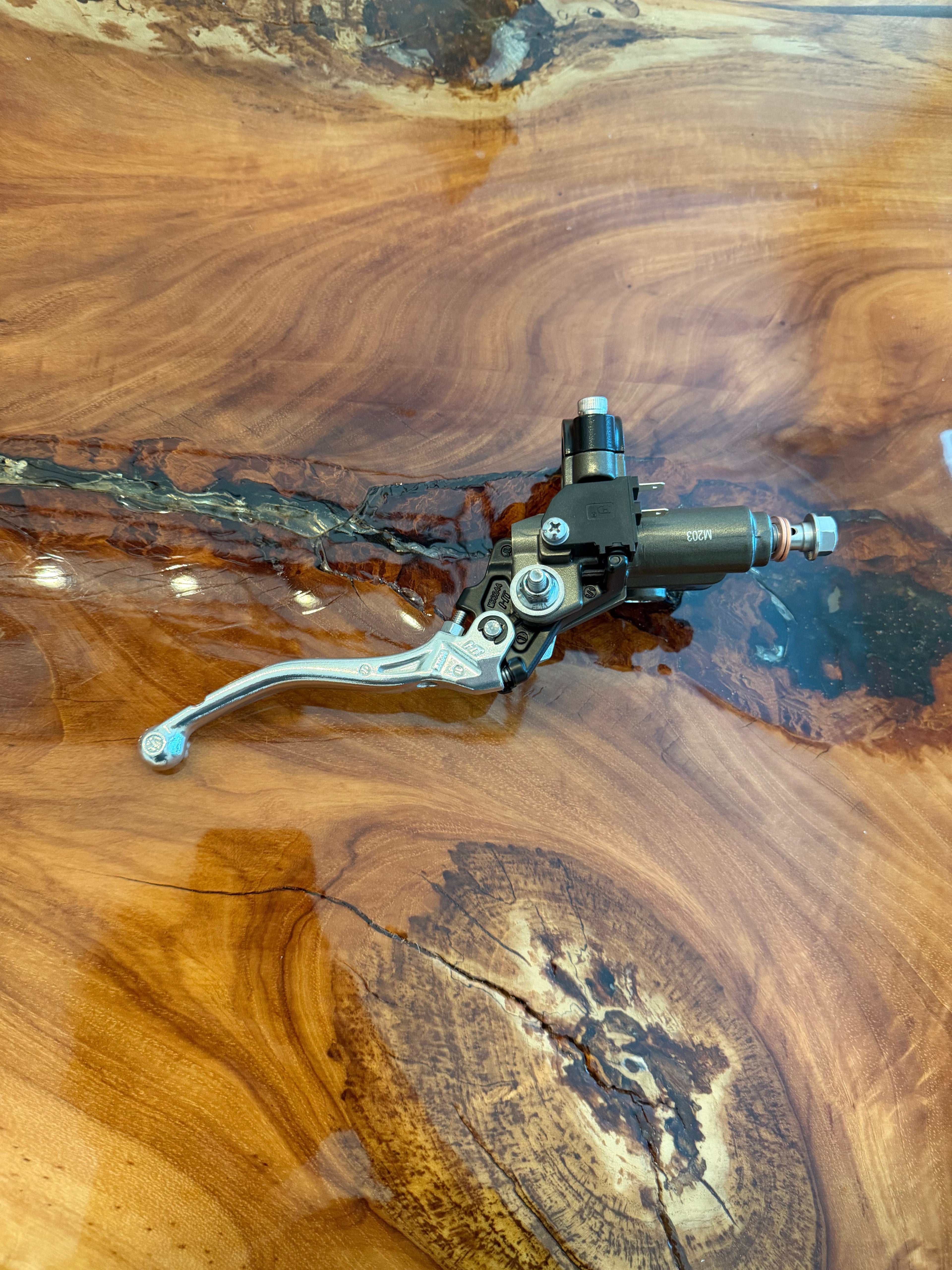 ultra bee master cylinder