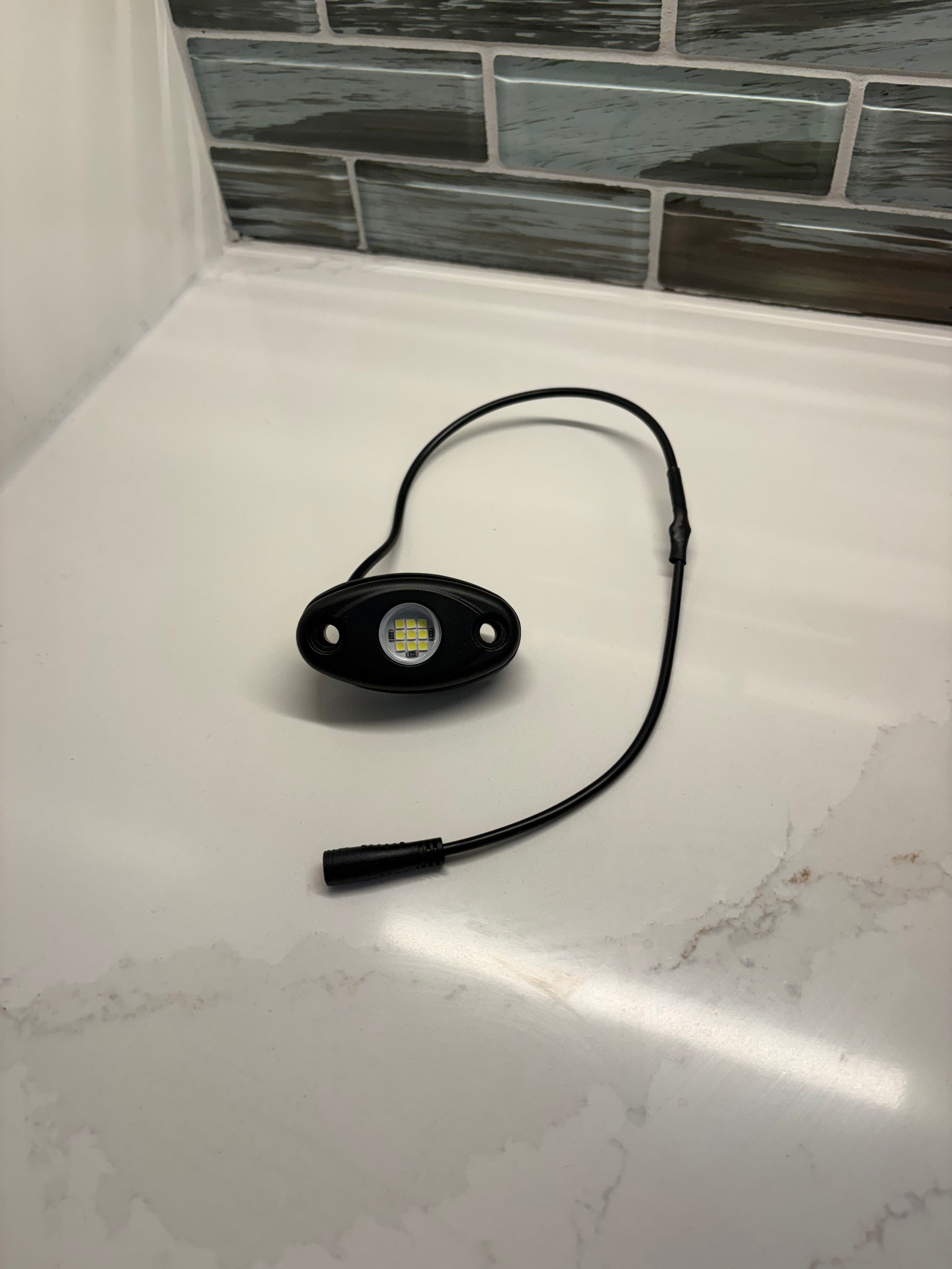 V1 rock light